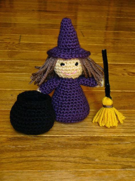Crochet doll with witchy vibes